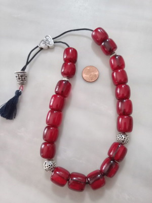 Bakelite-resin komboloi new with 19 cylindrical beads and silver decorations