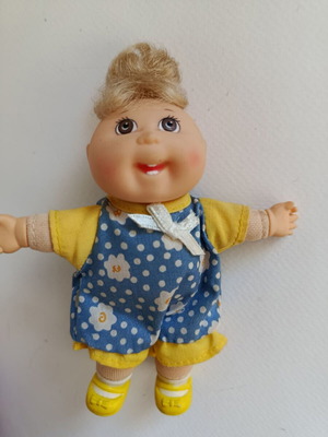 Cabbage Patch Kids Mini Cabbage Patch Kid like new