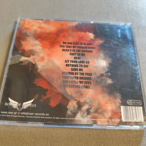 Scarlet Rebels Show Your Colours CD like new, metal