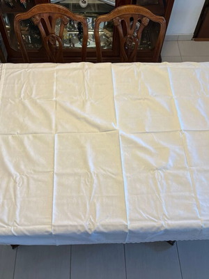 Tablecloth used 130x133cm