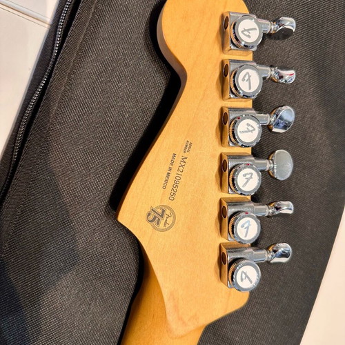 Fender Player Plus Strat HSS Cosmic Jade like new with Seymour Duncan pickups