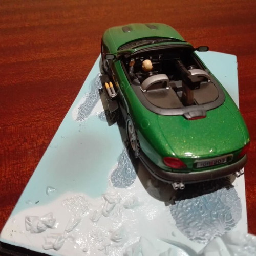 James Bond metal cars used, Aston Martin DB5 and Jaguar XKR