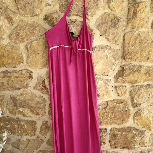Fuchsia Maxi Summer Dress like new, halterneck with bow and lace