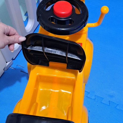 toy car
