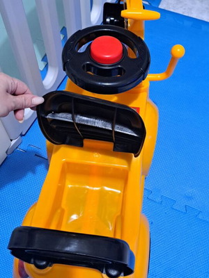 toy car