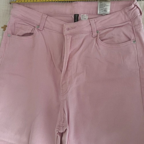 H&M pink bell-bottom jeans like new