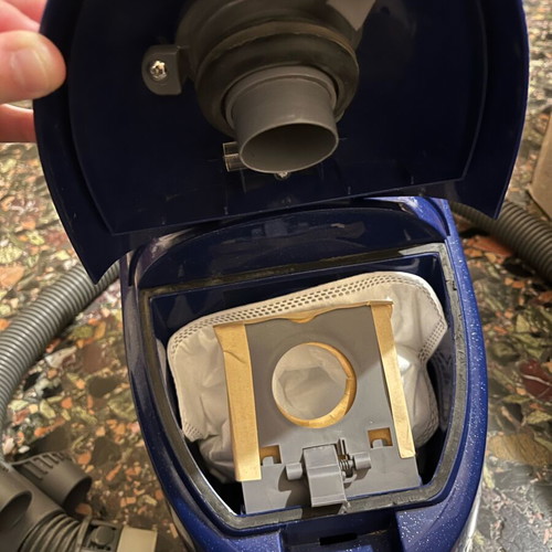 Star vacuum cleaner 1400W Max like new