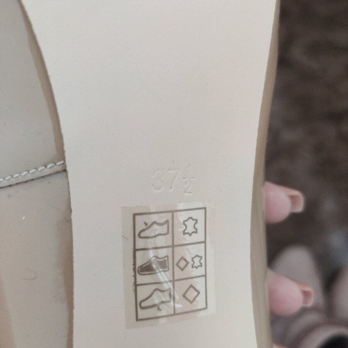 Guess patent leather beige pumps used, size 37.5-38