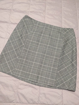 H&M μίνι φούστα σαν καινούργιο, καρό άσπρο και γκρι, μέγεθος M
