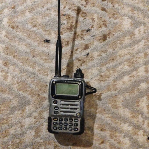 Yeasu VX 7R professional wireless radio like new