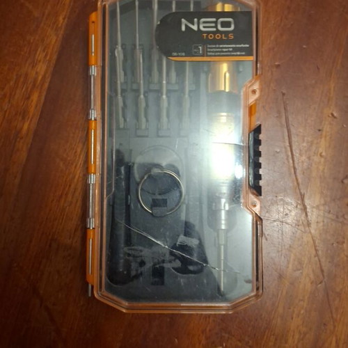Neo Tools screwdriver set like new