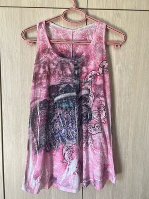 Summer T-shirt size M like new, purple