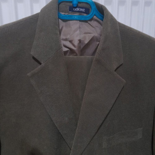Gerome men's suit like new, khaki-olive, size 50