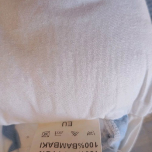 Panta Ira used, 100% cotton with minimal stains