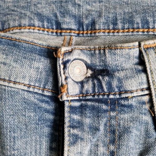 Levi's men 510 slim light blue jeans like new size 34x32