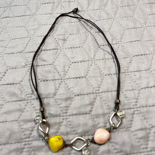 Necklace like new with silver elements and colorful stones