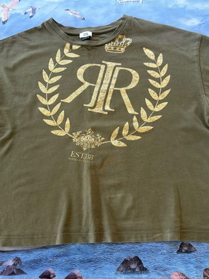 River Island cropped t-shirt 152cm like new khaki with gold leaf detail