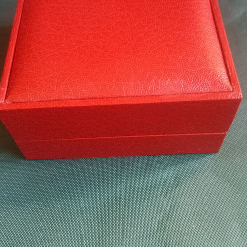 Kessaris luxury box empty, like new