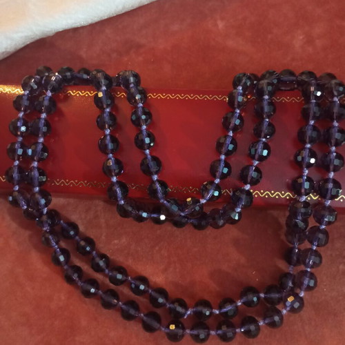 Necklace with Austrian Crystal Beads like new, purple, 63 cm