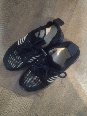 Boys' athletic shoes size 30 like new
