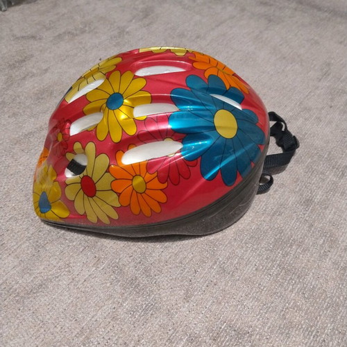 Children's helmet slightly used