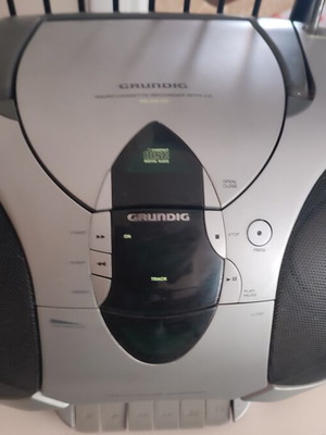 Grundig RR 635 CD portable radio cassette player