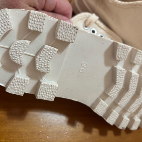 Canvas shoes new size 36 beige