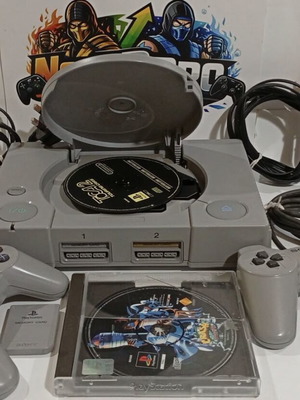 Sony PlayStation 1 (PS1) console used, complete set with 2 controllers and games