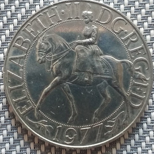 British 25 Pence Coins like new, commemorative set