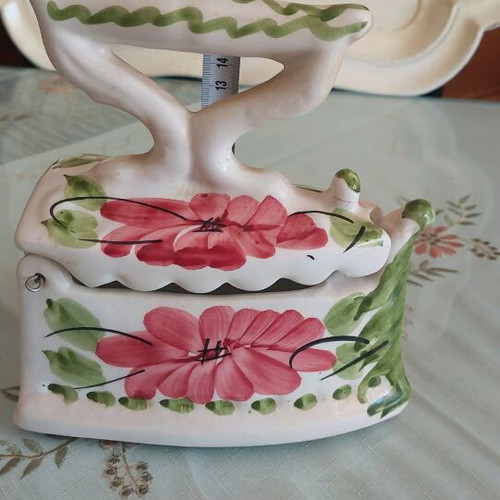 Ceramic vintage decorative iron like new
