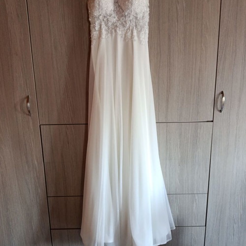 Wedding dress with veil and 4 flower girls dresses, white, size S