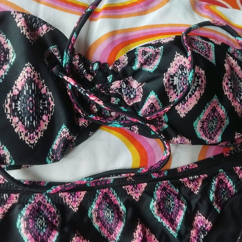 Primark strapless bikini like new, black with multicolor design