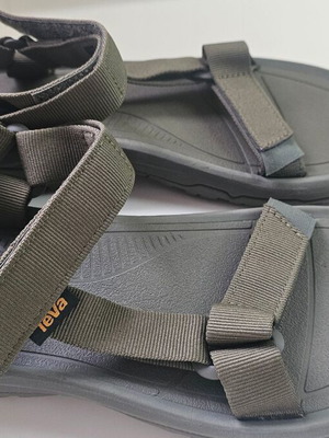 Teva Hurricane XLT2 σανδάλια καινούργια, νούμερο 43, λάδι