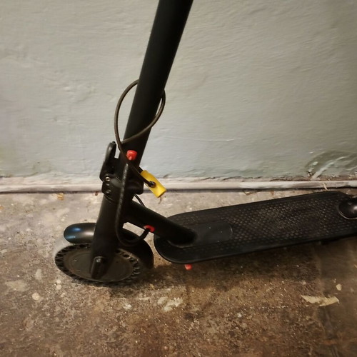 Electric scooter like new, solid tires, up to 30 km/h