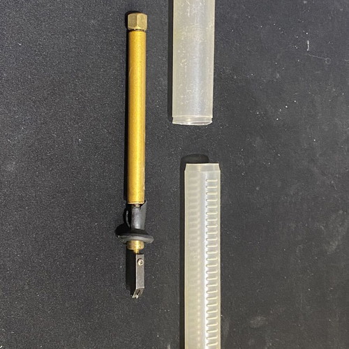 Glass cutting diamond with protective case, like new