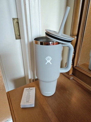 Hydro Flask 1.18L bottle