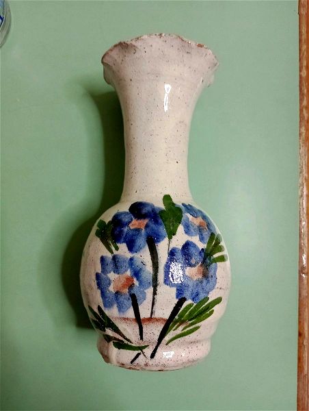vazo keramiko samiotiko metapolemiko.
