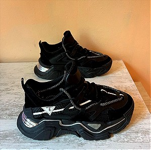 Μαύρα αθλητικά παπούτσια Tendenz νούμερο 38