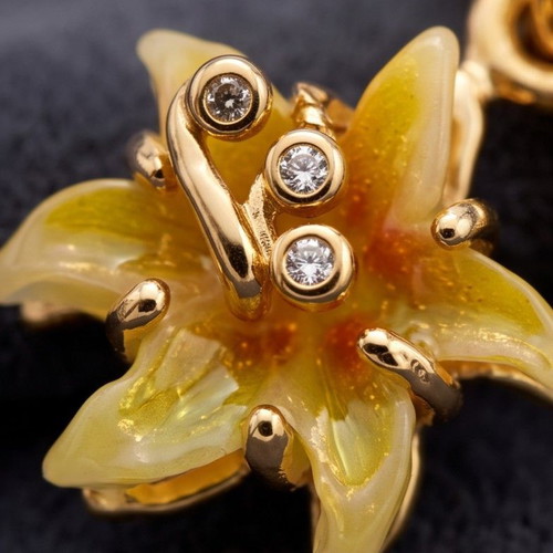 Disney Tangled Sundrop Flower Glow-in-the-dark Charm new, silver, gold color
