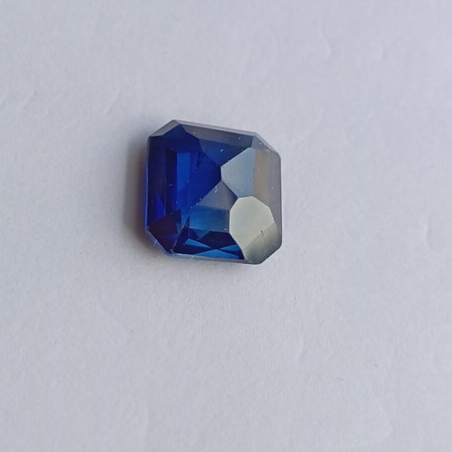 Sapphire faceted 5.75 ct used