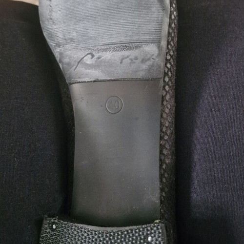 Corina black pumps new, size 39.5-40, bow and chain detail