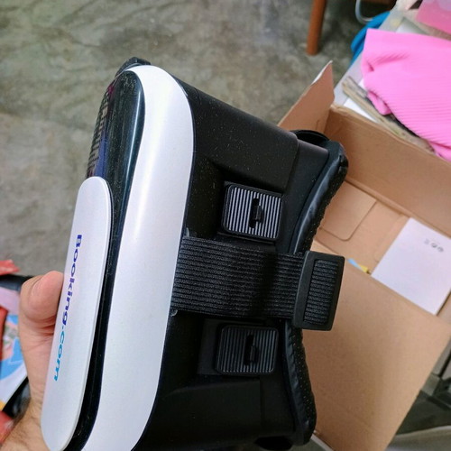 Virtual reality glasses new