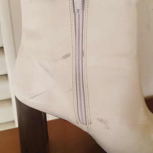White ankle boots used, 9cm heel, size 39