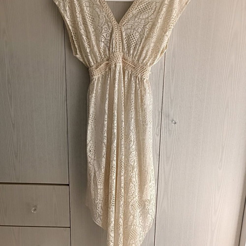 Lipsy asymmetrical lace dress like new, beige