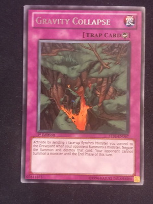 Gravity Collapse 1st Edition Yu-Gi-Oh! Card mint condition