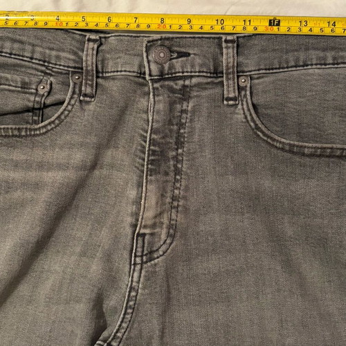Levi's men's jeans used, size W34, gray
