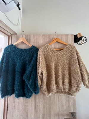 Pullover like new, beige and turquoise, set of 2 pieces