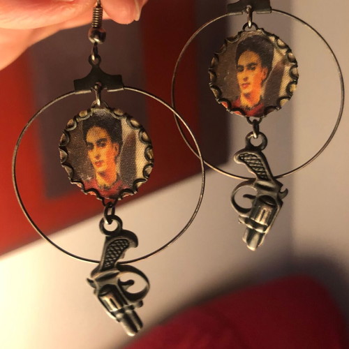 B612 handmade Frida Kahlo earrings used, multicolored