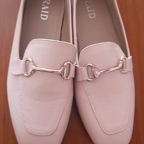 Raid pink loafers with gold buckle, size 39
