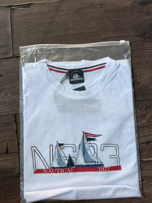 T-shirt new, size L